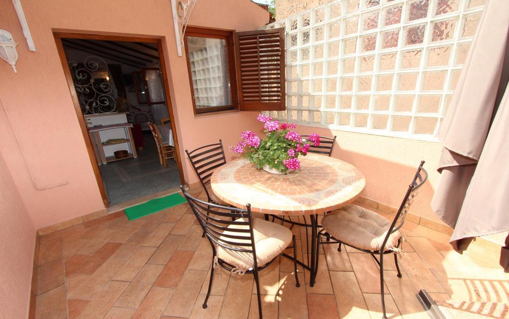 Apartments Villa Lucu Rovinj Exterior photo